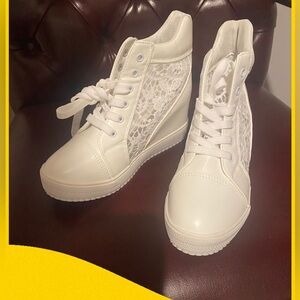 New Without Tag Lace White Booties Sneakers Size 6.5